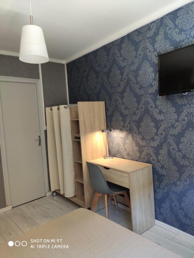 Bar Hotel Du Centre Montrevel-en-Bresse Eksteriør billede