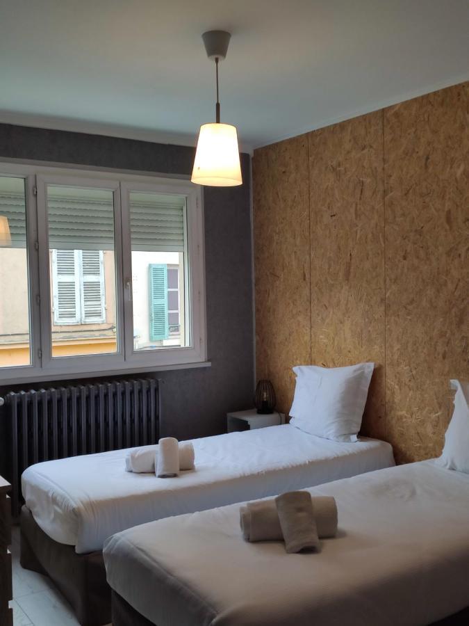 Bar Hotel Du Centre Montrevel-en-Bresse Eksteriør billede