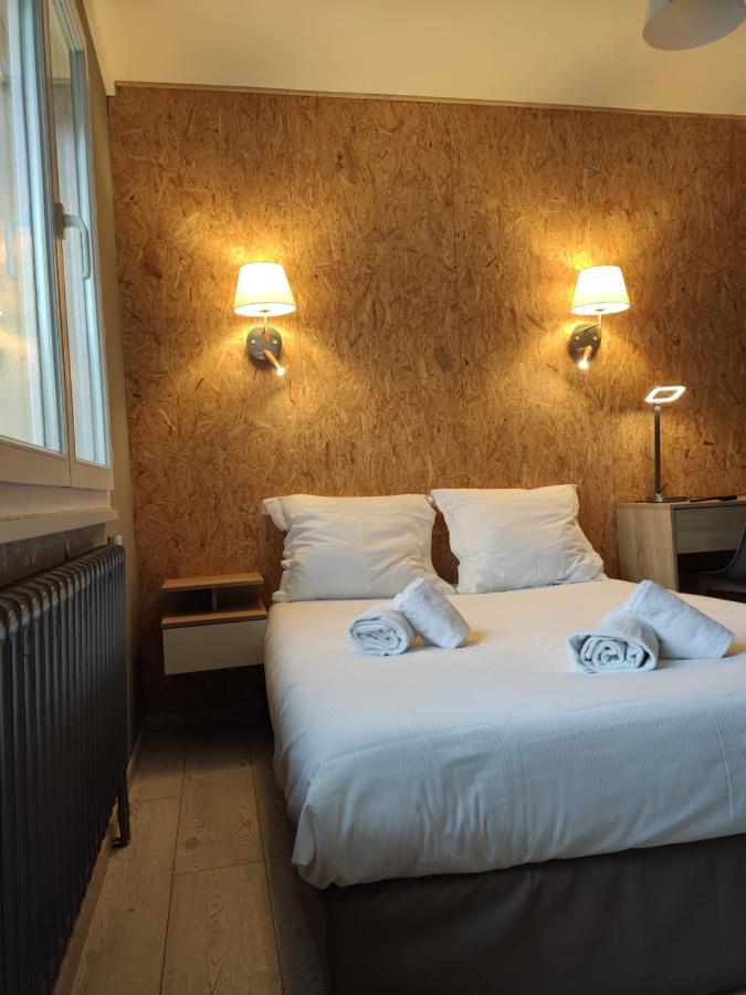 Bar Hotel Du Centre Montrevel-en-Bresse Eksteriør billede