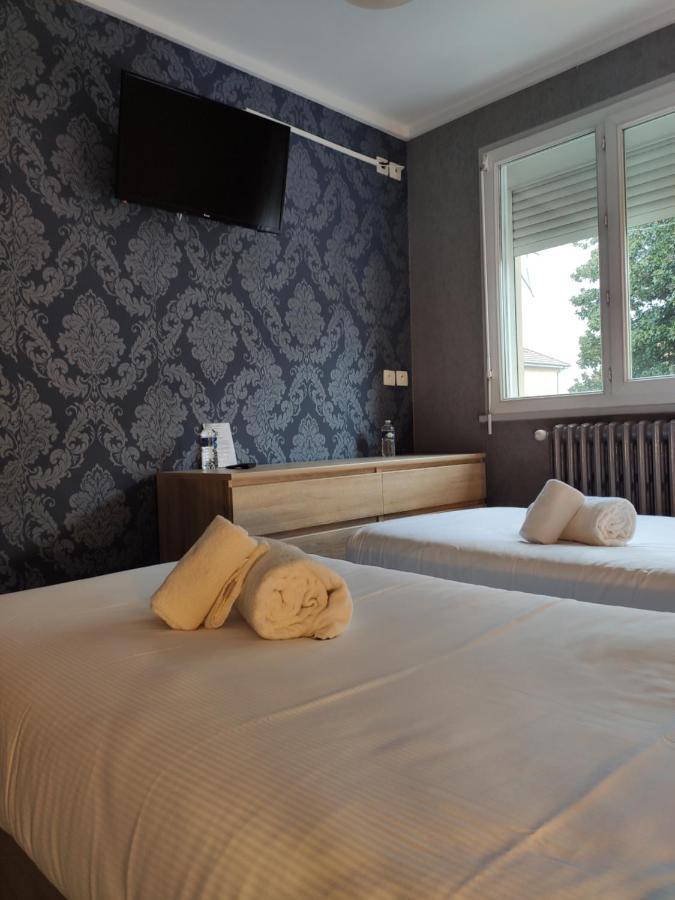 Bar Hotel Du Centre Montrevel-en-Bresse Eksteriør billede