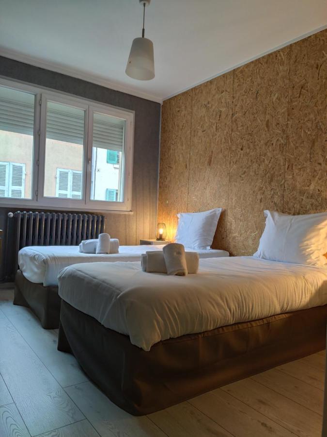 Bar Hotel Du Centre Montrevel-en-Bresse Eksteriør billede